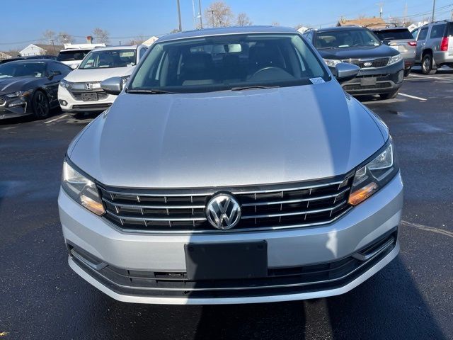 2017 Volkswagen Passat 1.8T SE