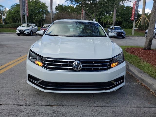 2017 Volkswagen Passat 1.8T SE