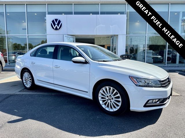 2017 Volkswagen Passat 1.8T SE