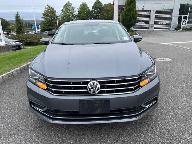 2017 Volkswagen Passat 1.8T SE