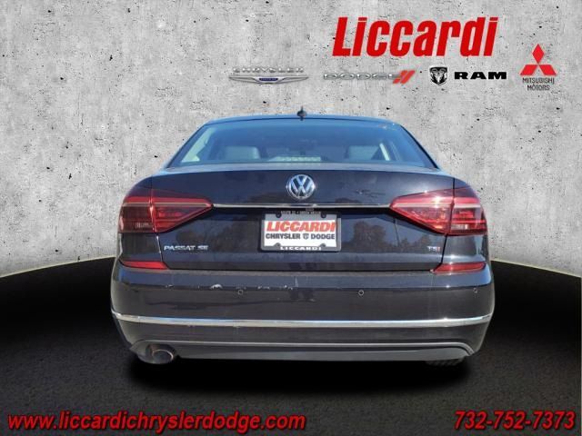 2017 Volkswagen Passat 1.8T SE Technology