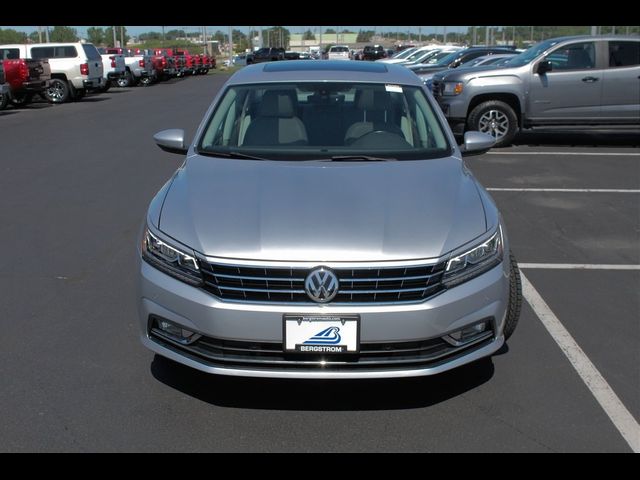 2017 Volkswagen Passat 1.8T SE Technology