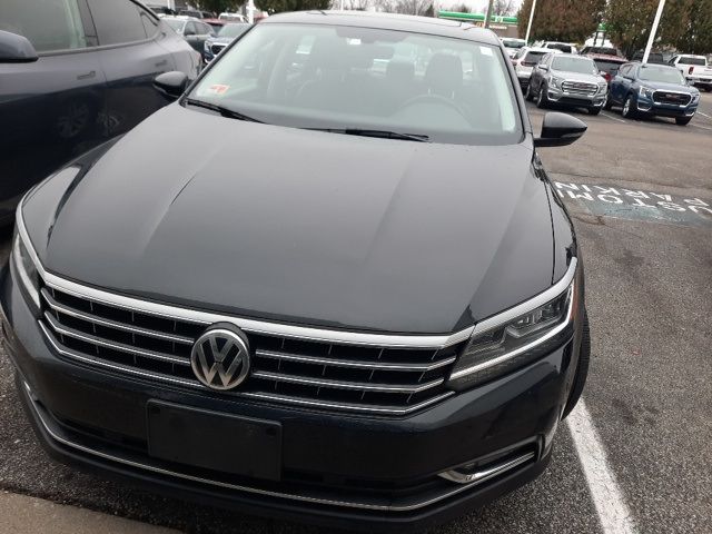 2017 Volkswagen Passat 1.8T SE Technology