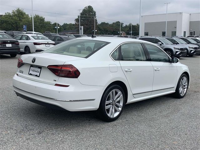 2017 Volkswagen Passat 1.8T SE Technology