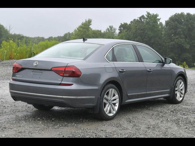 2017 Volkswagen Passat 1.8T SE Technology