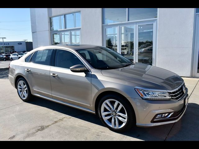 2017 Volkswagen Passat 1.8T SE Technology