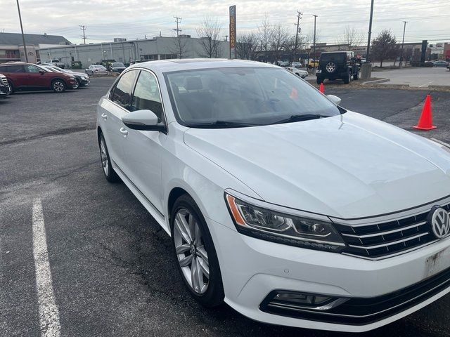 2017 Volkswagen Passat 1.8T SE Technology