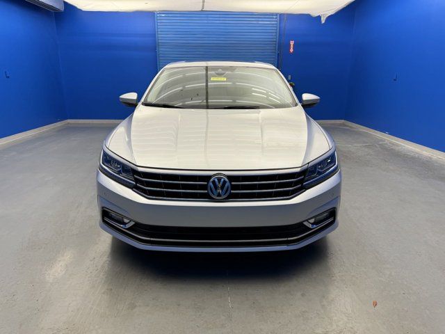 2017 Volkswagen Passat 1.8T SEL Premium