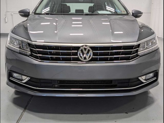 2017 Volkswagen Passat 1.8T SEL Premium