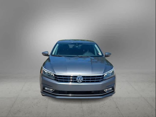 2017 Volkswagen Passat 1.8T SEL Premium