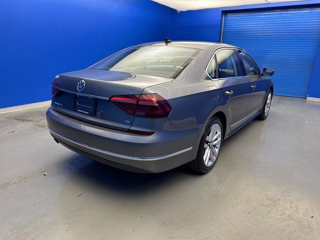 2017 Volkswagen Passat 1.8T SEL Premium