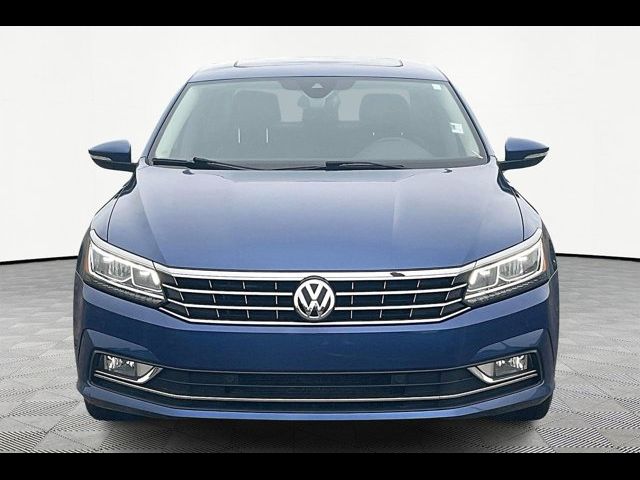 2017 Volkswagen Passat 1.8T SEL Premium