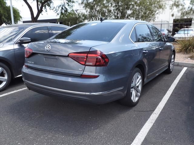 2017 Volkswagen Passat 1.8T SEL Premium