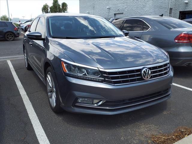 2017 Volkswagen Passat 1.8T SEL Premium