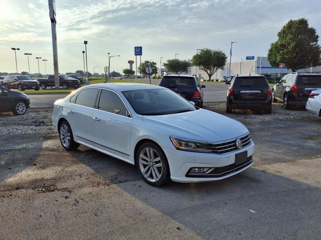 2017 Volkswagen Passat 1.8T SEL Premium