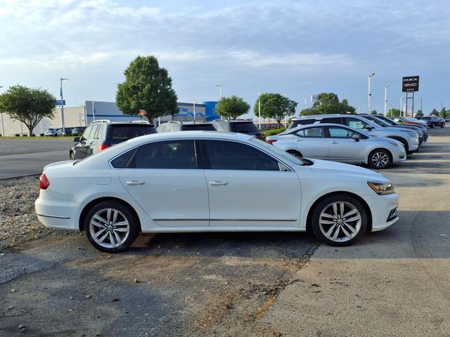 2017 Volkswagen Passat 1.8T SEL Premium