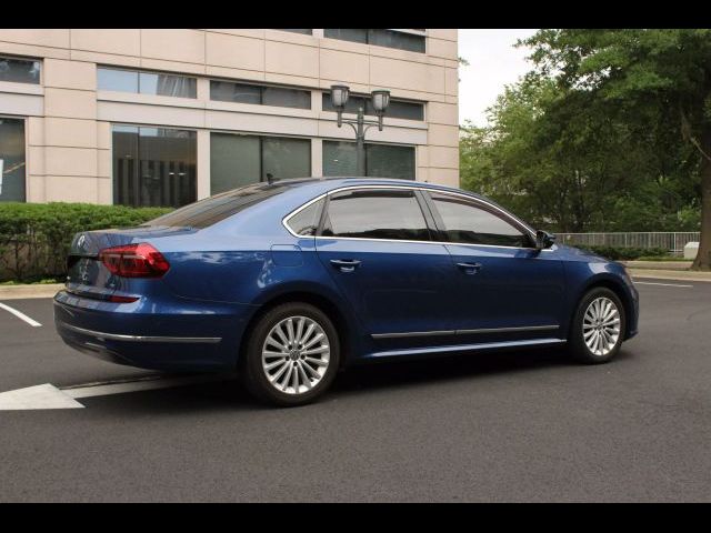 2017 Volkswagen Passat 1.8T SE
