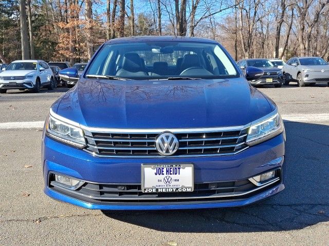 2017 Volkswagen Passat 1.8T SE Technology