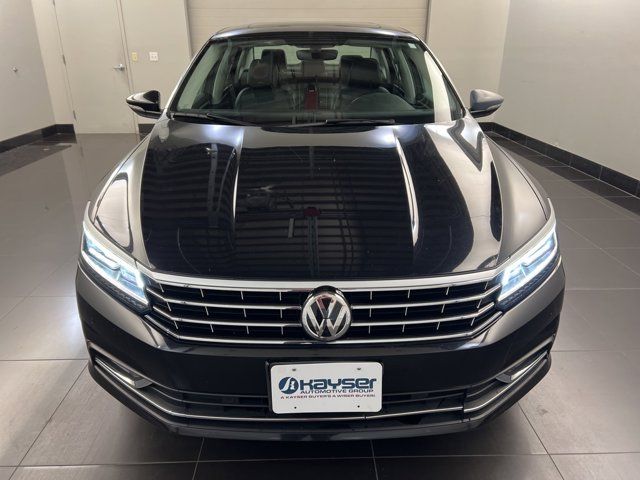 2017 Volkswagen Passat 1.8T SE Technology