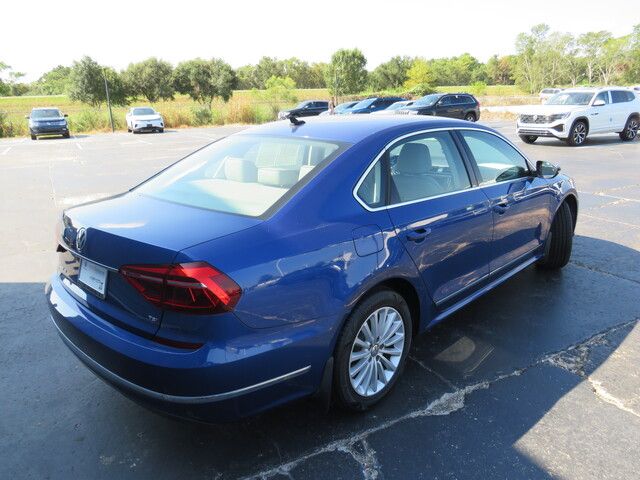 2017 Volkswagen Passat 1.8T SE