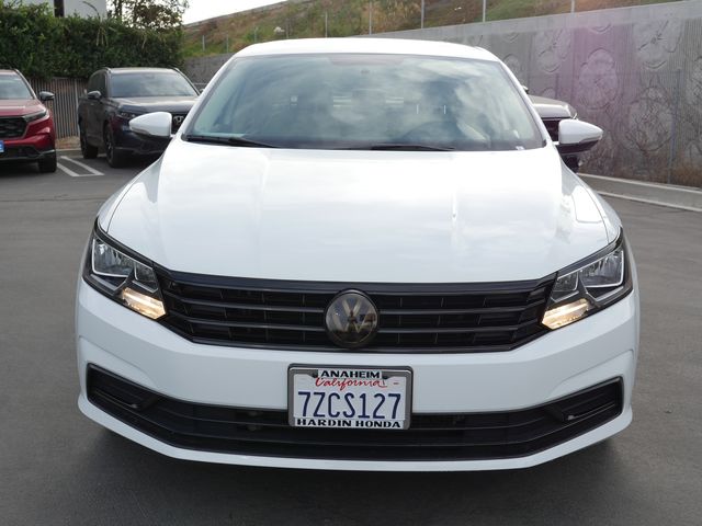 2017 Volkswagen Passat 1.8T SE