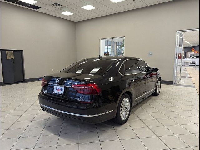 2017 Volkswagen Passat 1.8T SE