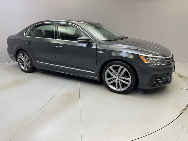 2017 Volkswagen Passat R-Line Comfort
