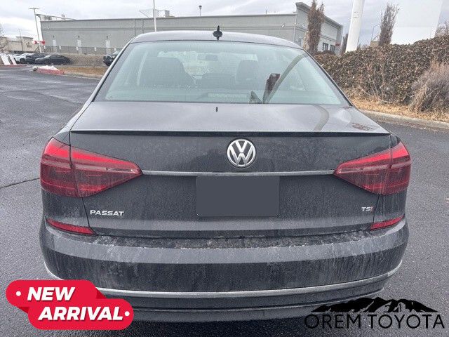 2017 Volkswagen Passat R-Line Comfort