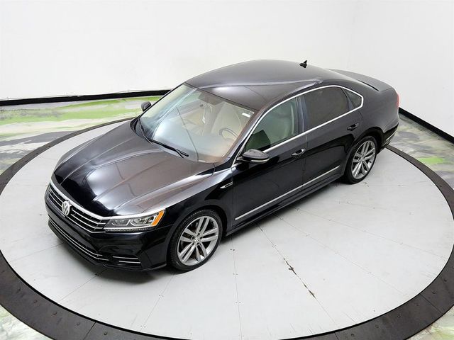 2017 Volkswagen Passat R-Line Comfort