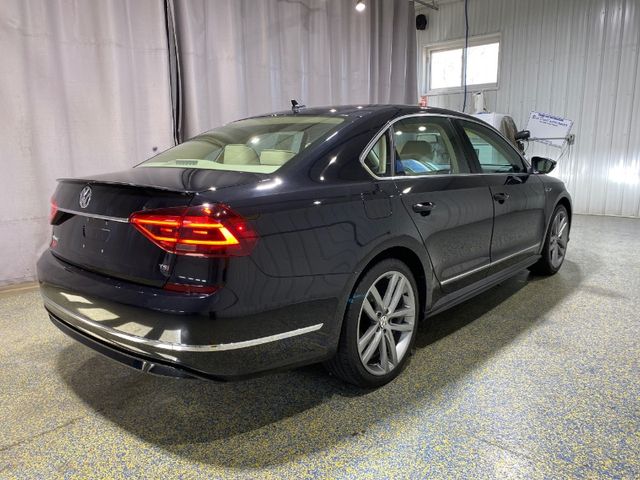 2017 Volkswagen Passat R-Line Comfort