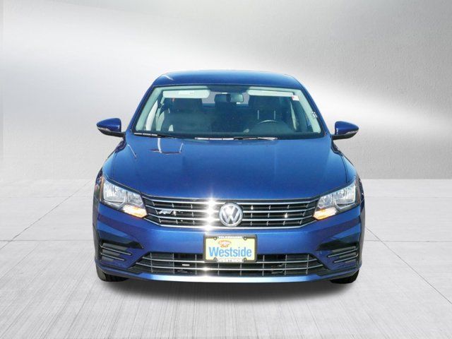 2017 Volkswagen Passat R-Line Comfort