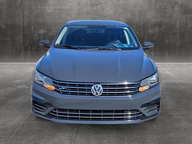 2017 Volkswagen Passat R-Line Comfort