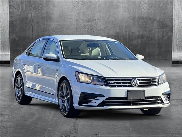 2017 Volkswagen Passat R-Line Comfort