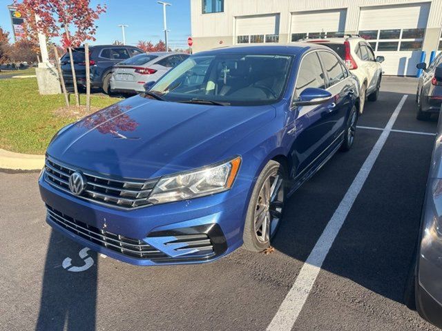 2017 Volkswagen Passat R-Line Comfort