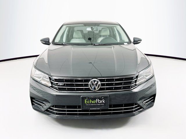 2017 Volkswagen Passat R-Line Comfort