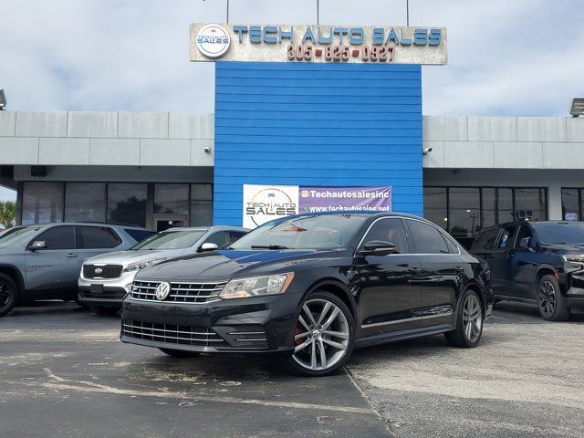 2017 Volkswagen Passat R-Line Comfort