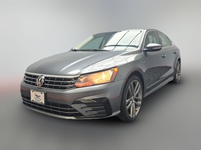 2017 Volkswagen Passat R-Line Comfort