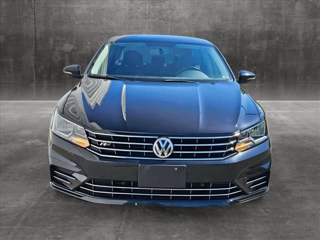 2017 Volkswagen Passat R-Line Comfort