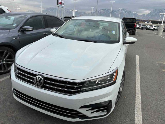 2017 Volkswagen Passat R-Line Comfort