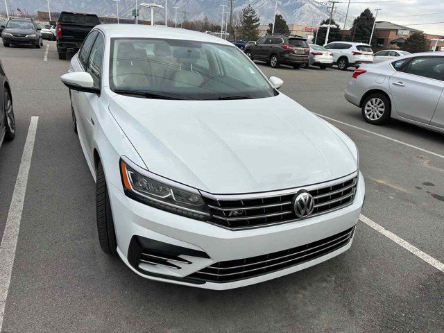 2017 Volkswagen Passat R-Line Comfort