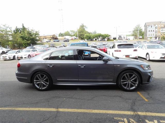 2017 Volkswagen Passat R-Line Comfort