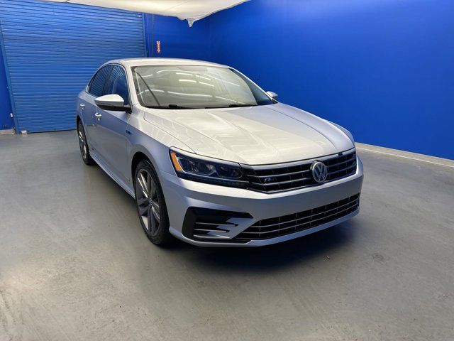 2017 Volkswagen Passat R-Line Comfort