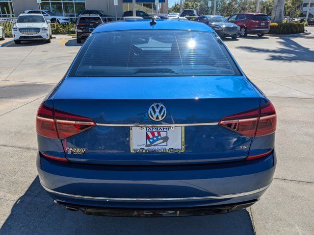 2017 Volkswagen Passat R-Line Comfort