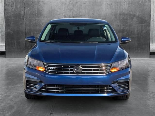 2017 Volkswagen Passat R-Line Comfort