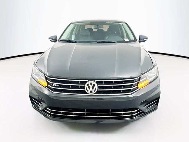 2017 Volkswagen Passat R-Line Comfort