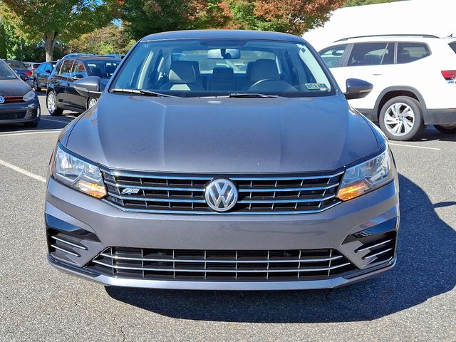 2017 Volkswagen Passat R-Line Comfort