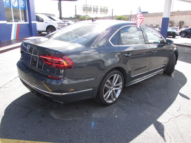 2017 Volkswagen Passat R-Line Comfort