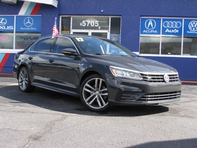 2017 Volkswagen Passat R-Line Comfort