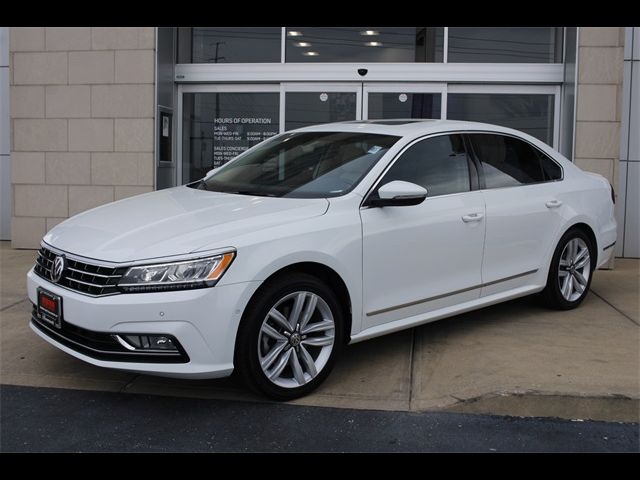 2017 Volkswagen Passat 1.8T SEL Premium