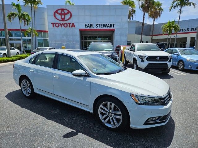 2017 Volkswagen Passat 1.8T SEL Premium